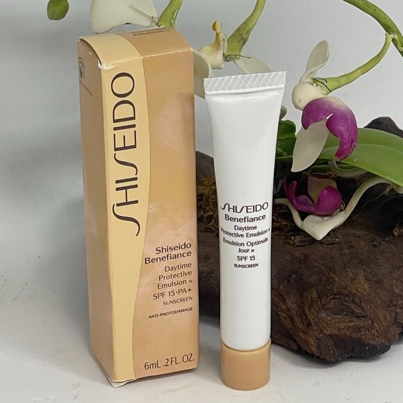 Shiseido Benefiance Daytime Protective Emulsion SPF 15 - .2 fl oz - New in Box - Picture 1 of 4